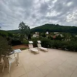 T2 Avec Terrasse, Piscine Et Jardin Lägenhet