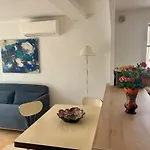 T2 Avec Terrasse, Piscine Et Jardin Carqueiranne