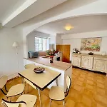 T2 Avec Terrasse, Piscine Et Jardin Lägenhet