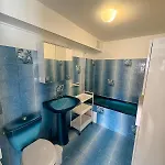T2 Avec Terrasse, Piscine Et Jardin *