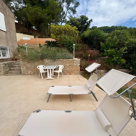 アパート T2 Avec Terrasse, Piscine Et Jardin *