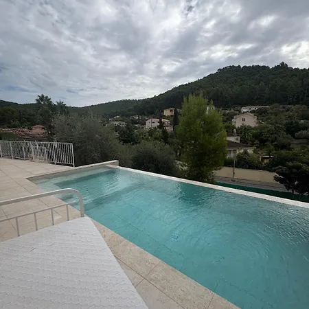 T2 Avec Terrasse, Piscine Et Jardin アパート *